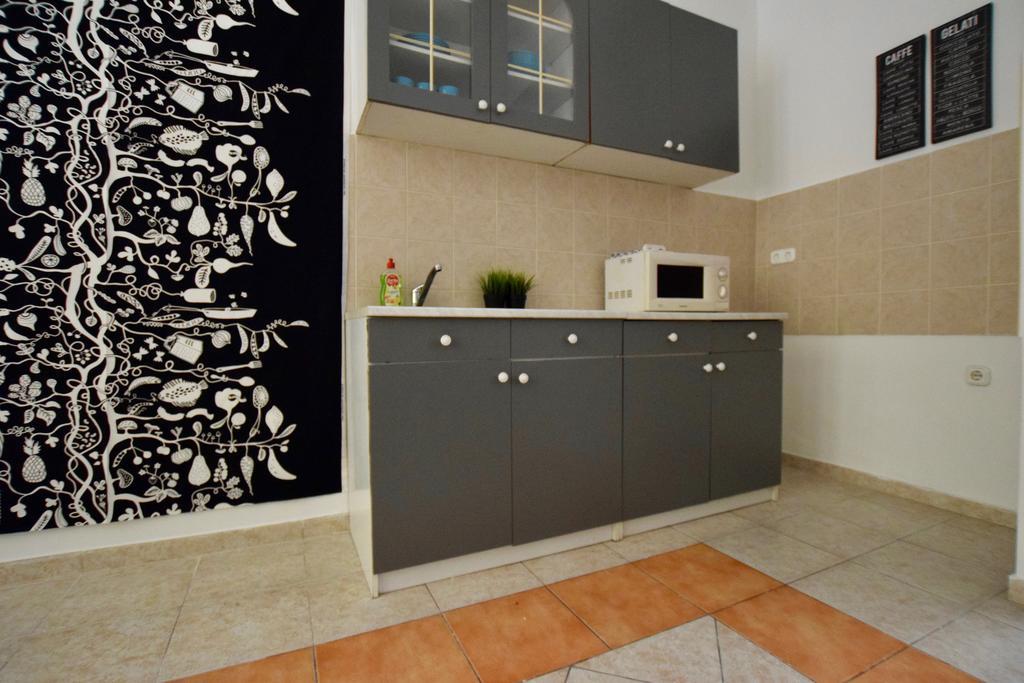 Budget Apartment By Hi5 - Akacfa 4 Budapest Exterior foto